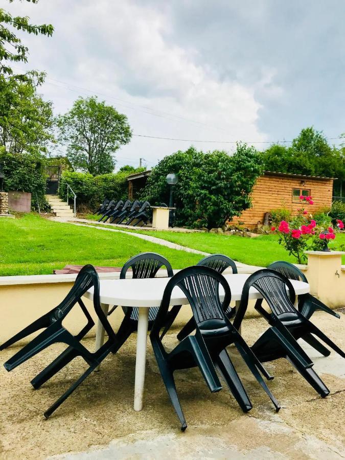 Les Gites De La Maison Lierue Thiron-Gardais Exteriör bild